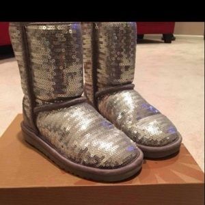 Girls Uggs Size 13